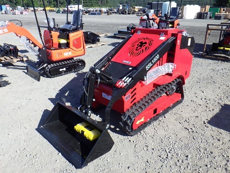2026-sdlanch-ssl1500-skid-steer-tracked-loader-image-1