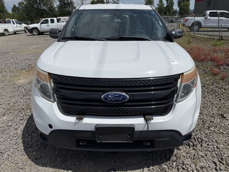 2014-ford-explorer-image-8