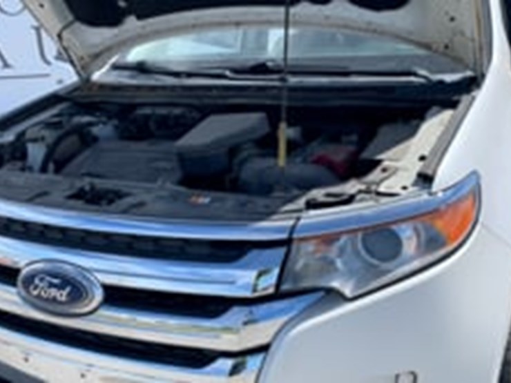 2013-ford-edge-image-9