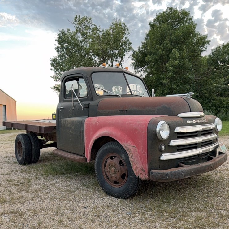 1948 Dodge one ton with flatbed