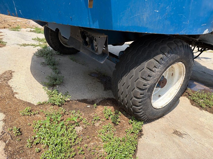 sac-3655-maxi-mixer-feeder-wagon-image-18