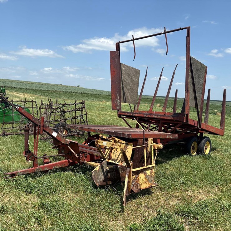 NEW HOLLAND 1030