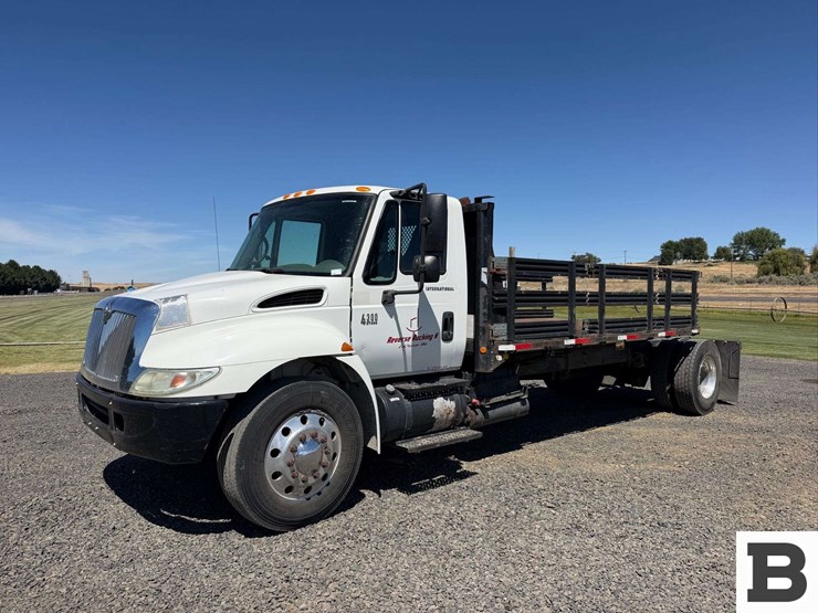 2006-international-durastar-4300-image-1