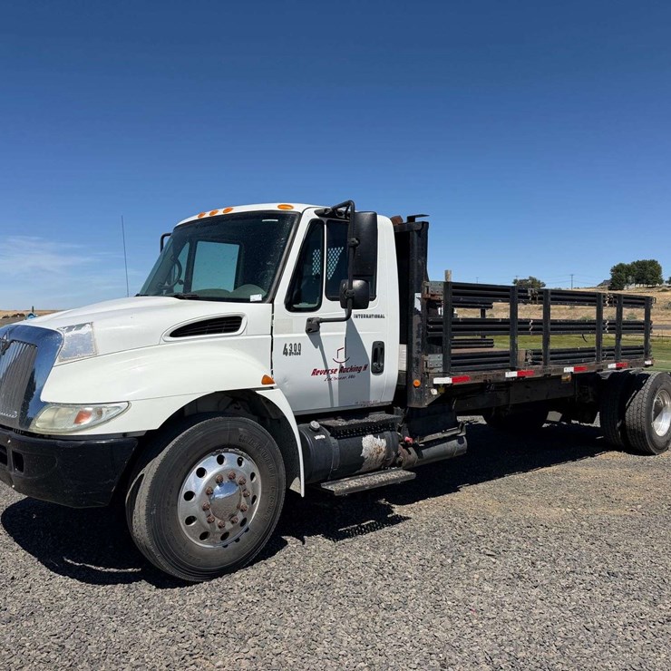 2006 INTERNATIONAL DURASTAR 4300