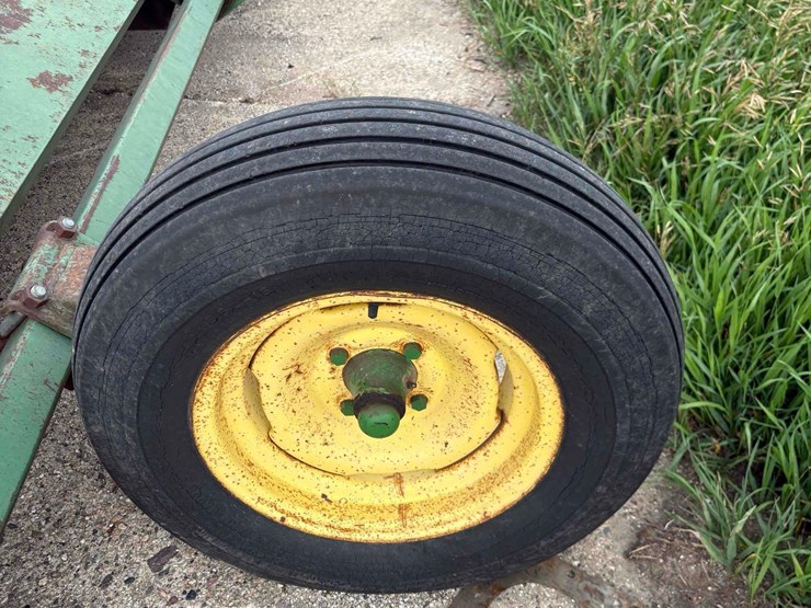 john-deere-14-image-9