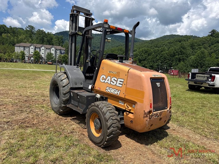 2017-case-586h-image-4