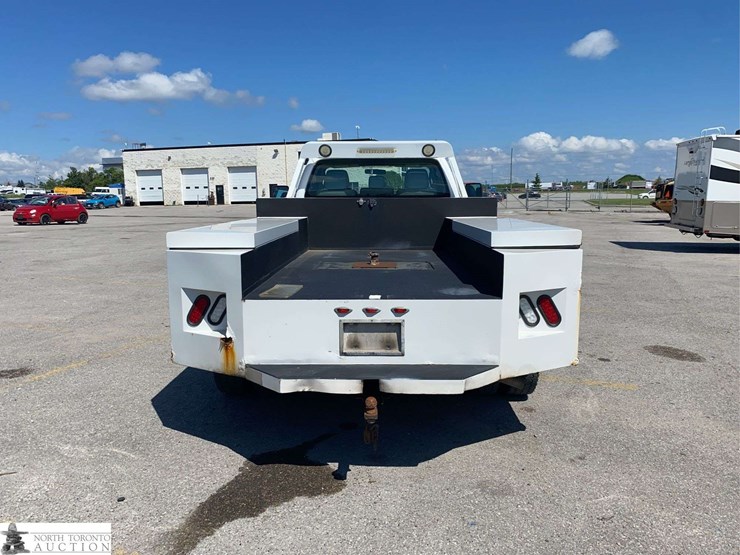 2012-ford-f550-image-6