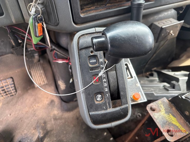 2004-international-durastar-4400-image-23
