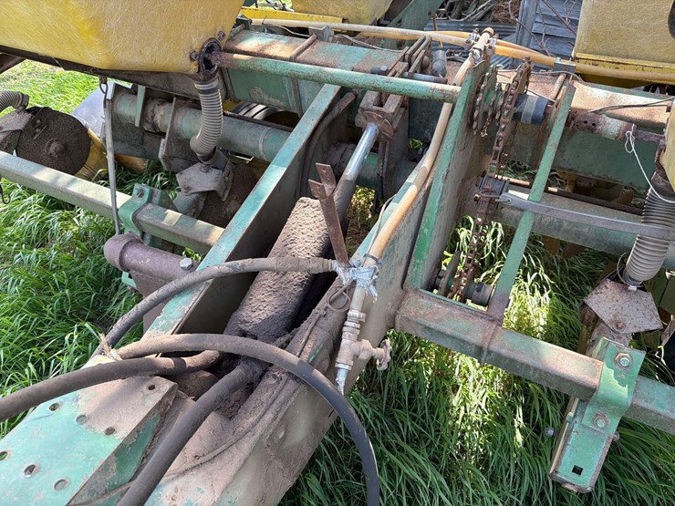 john-deere-7000-image-14