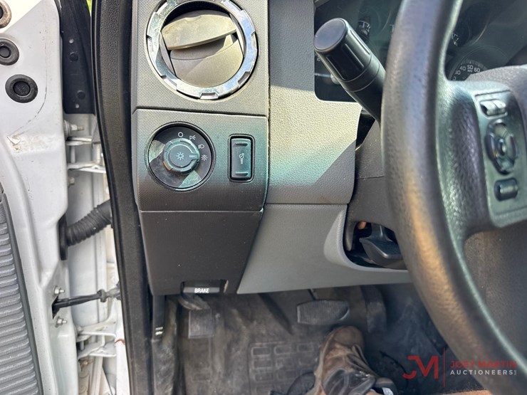 2015-ford-f250-xlt-image-33