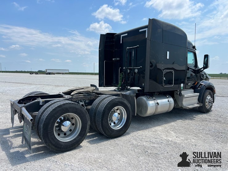2018-peterbilt-579-image-5