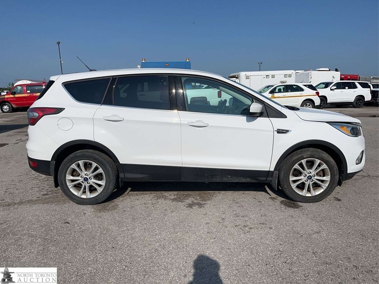 2017-ford-escape-image-4
