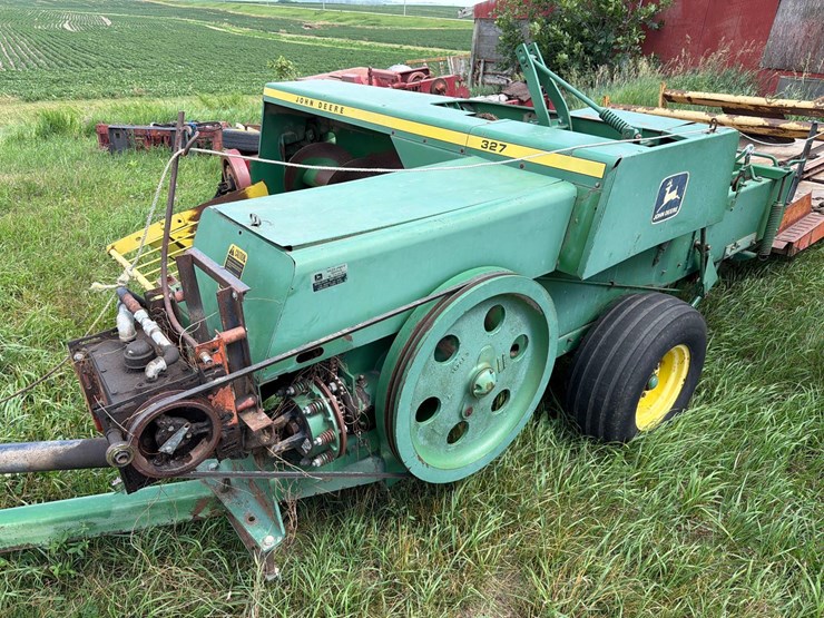 john-deere-327-image-11