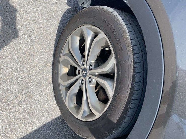 2013-hyundai-santa-fe-image-20