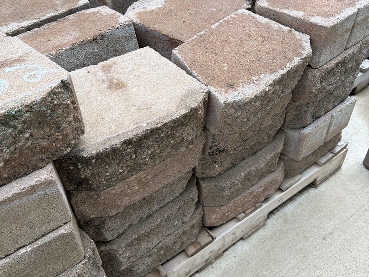 2-pallets-of--landscape-blocks-image-3