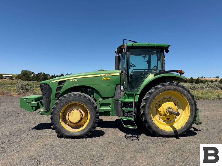 2007-john-deere-8330-image-2