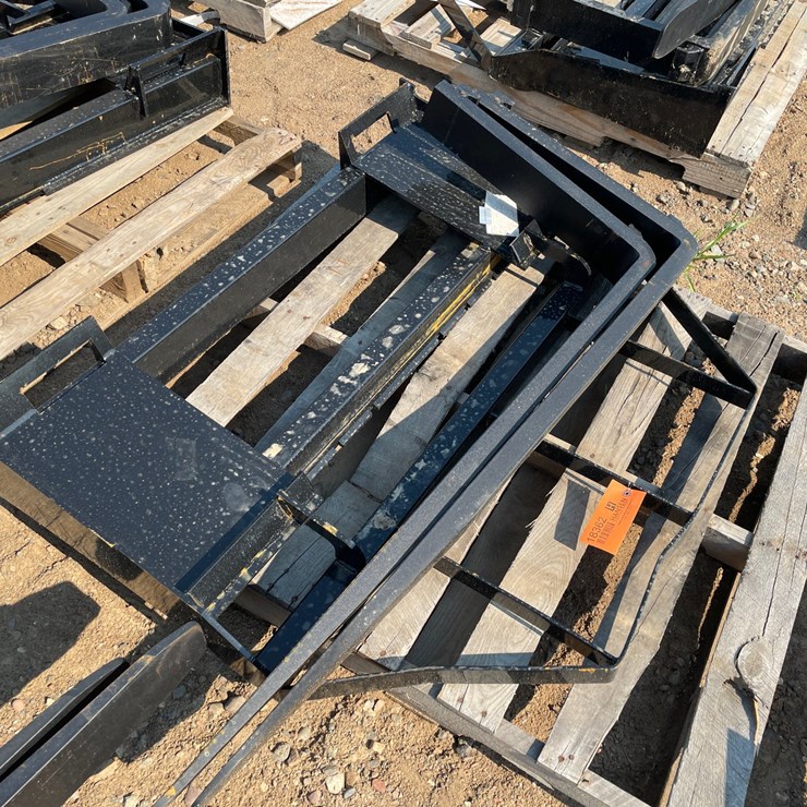 #18362 • Unused 2026 Mower King Skid Steer Forks (Princeton, MN)