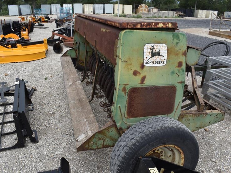 john-deere-8200-image-4