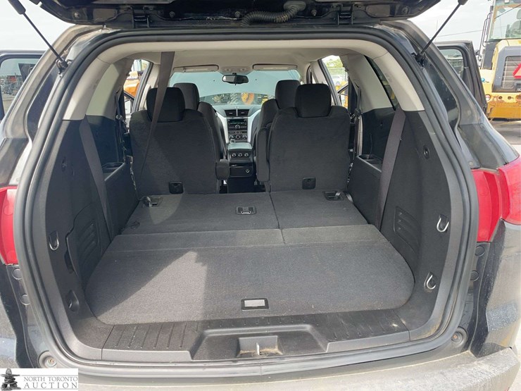 2010-chevrolet-traverse-image-20
