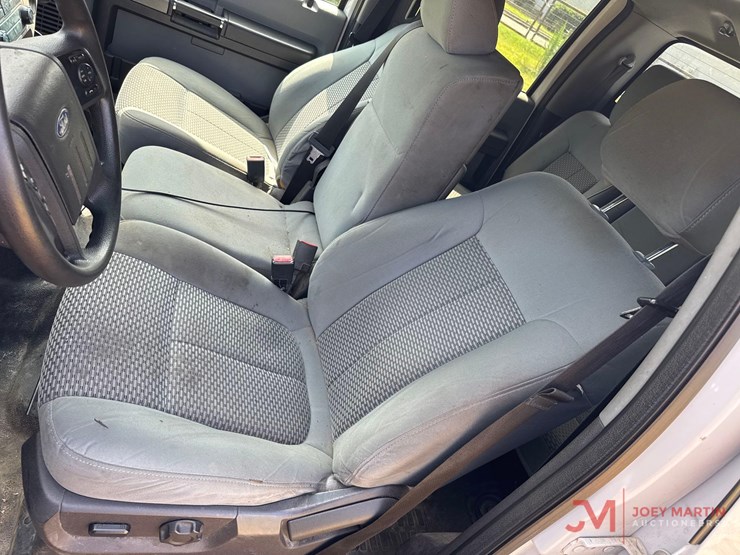 2015-ford-f250-xlt-image-29
