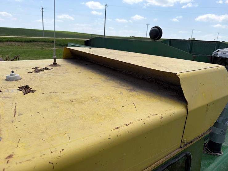john-deere-6600-image-15