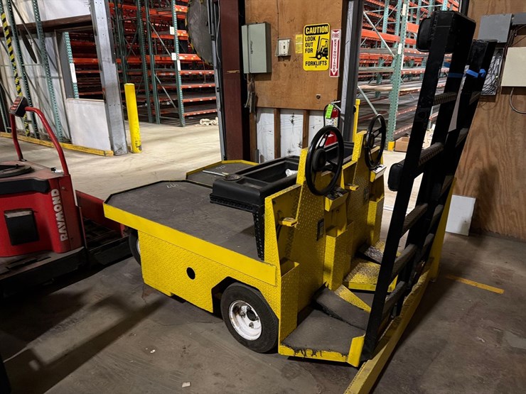motrec-e260-electric-utility-cart-*needs-battery*-image-1