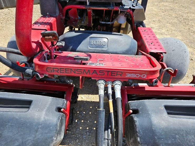 2016-toro-greensmaster-3150-image-9