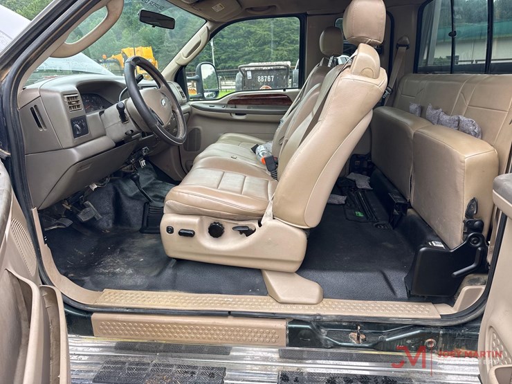 2003-ford-f450-lariat-image-26