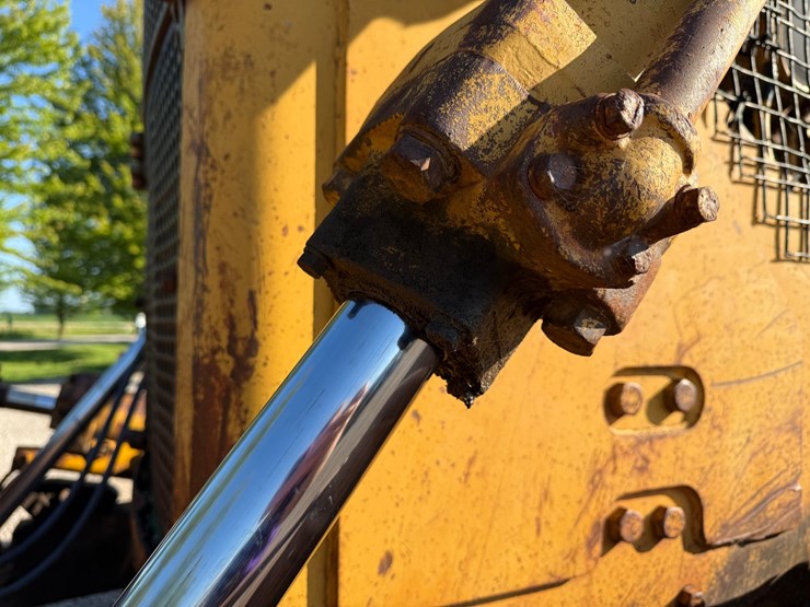 caterpillar-d8h-image-14