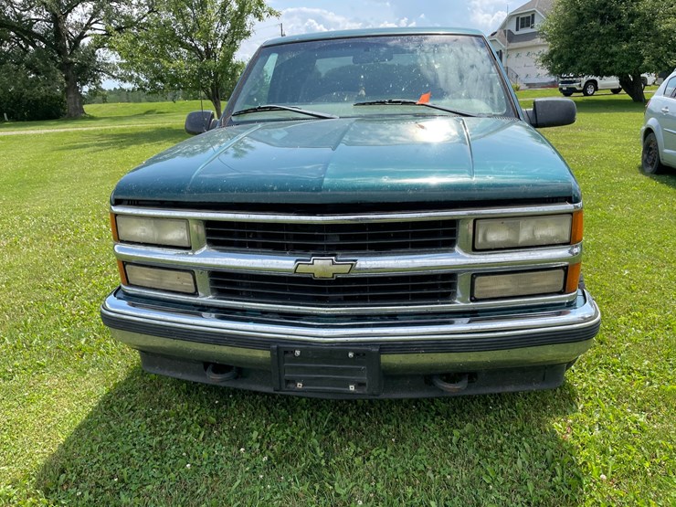 1998-chevrolet-silverado-1500-image-2