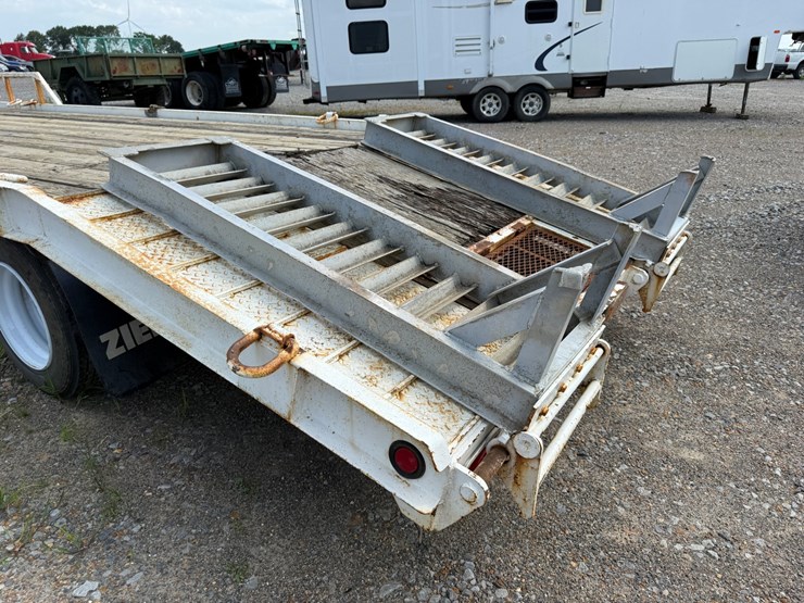 #47502-•-t/a-utility-trailer-1cze29a21hzp13314-inv#-47502-image-12