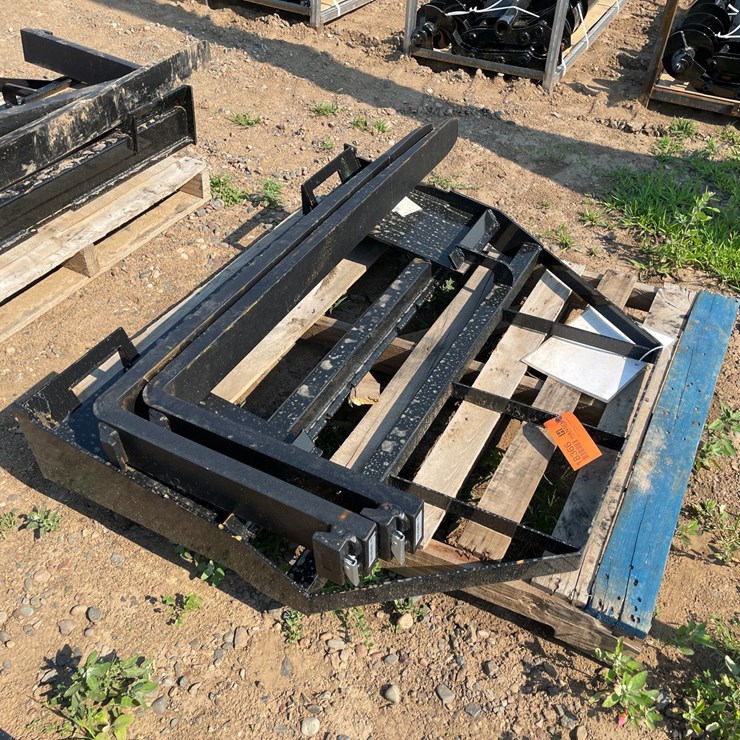 #18366 • Unused 2026 Mower King Skid Steer Forks (Princeton, MN)