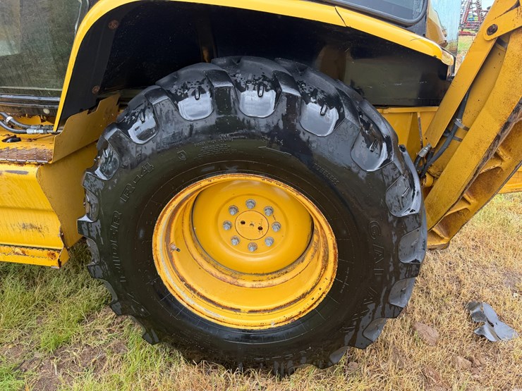 2006-caterpillar-420d-image-7