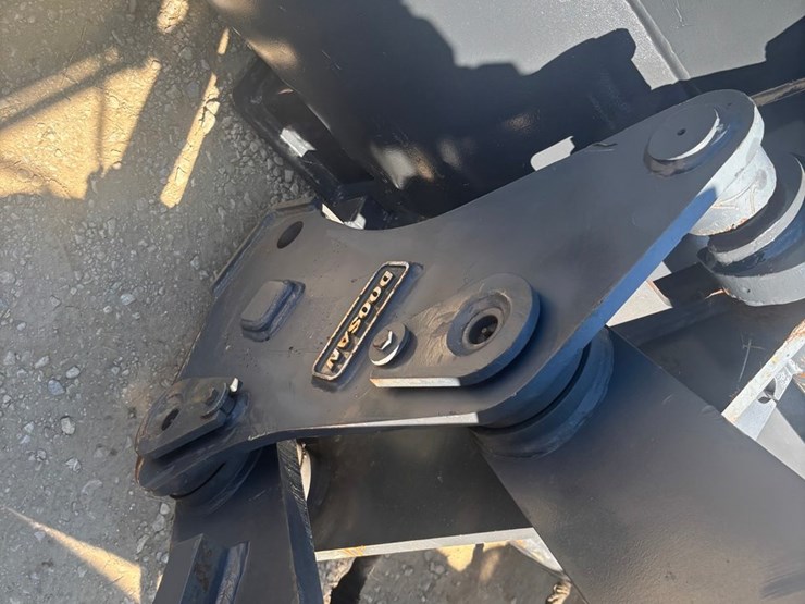 2013-doosan-dl250tc-image-93