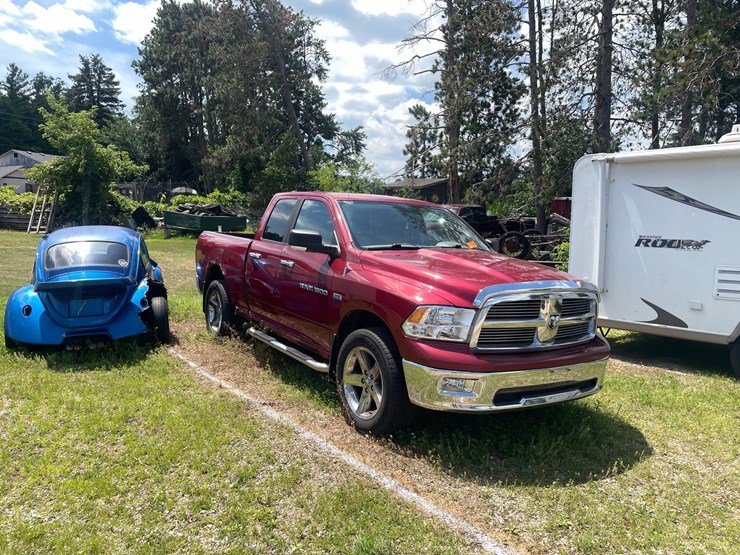 2011-dodge-1500-image-3