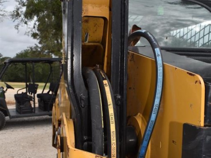 caterpillar-259d3-image-12