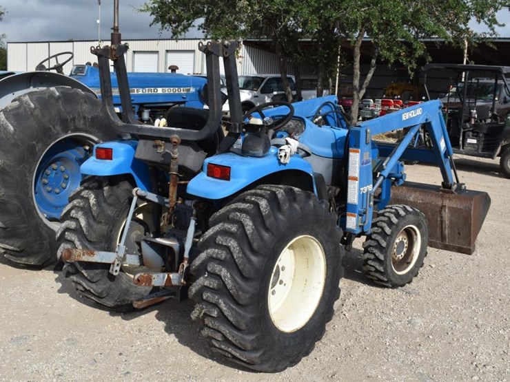 new-holland-1530-image-3