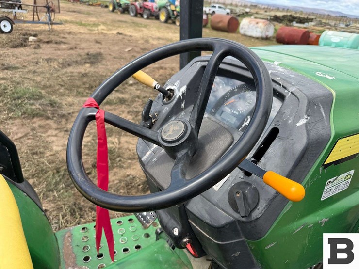 2009-john-deere-5101en-image-32
