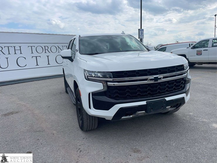 2022-chevrolet-tahoe-image-3
