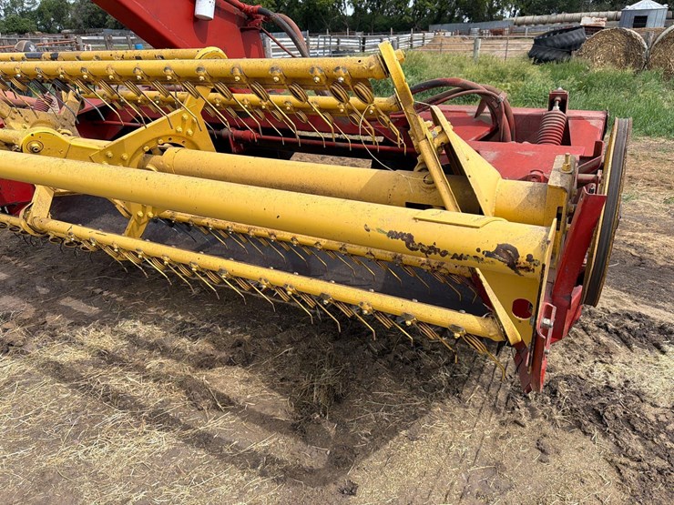 new-holland-499-image-10