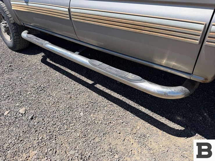 2002-chevrolet-silverado-2500hd-image-18