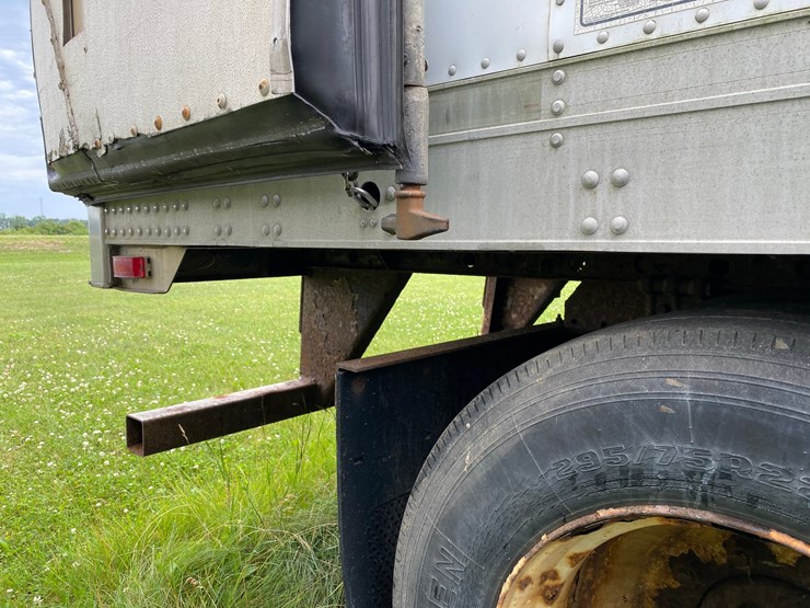 2005-utility-3000r-reefer-image-24