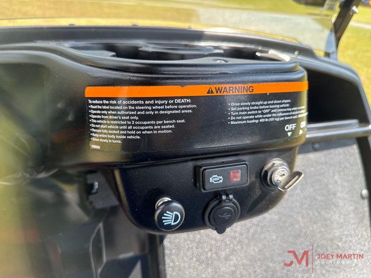 yamaha-4-seater-gas-powered-golf-cart-image-18