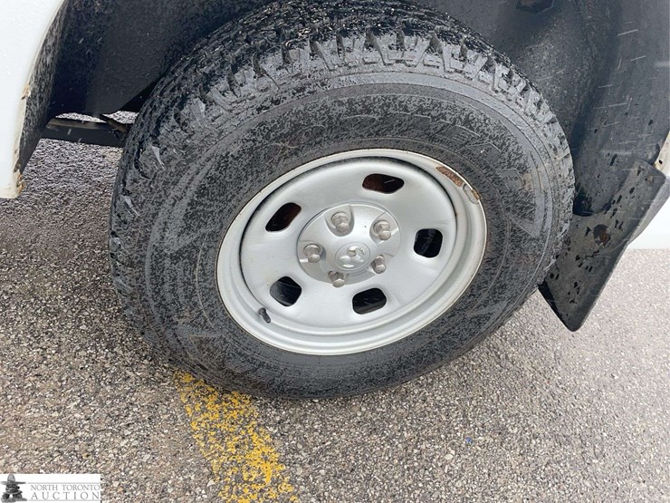2014-dodge-1500-image-23