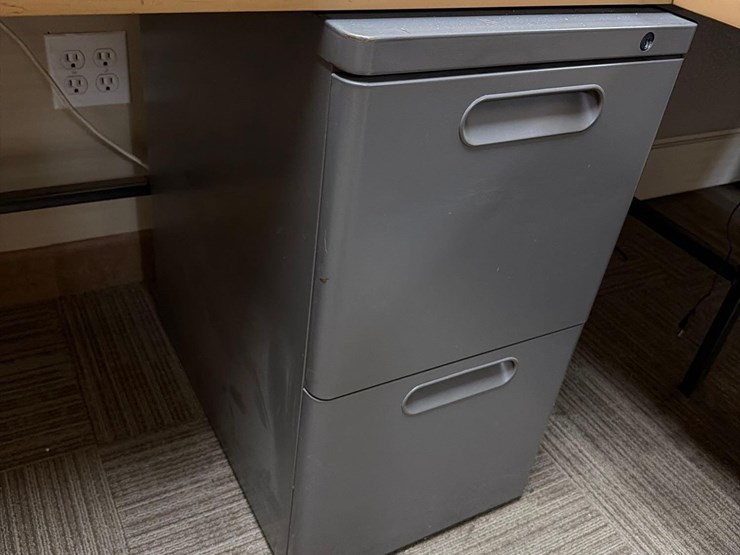 90”-x-98”-desk-image-8