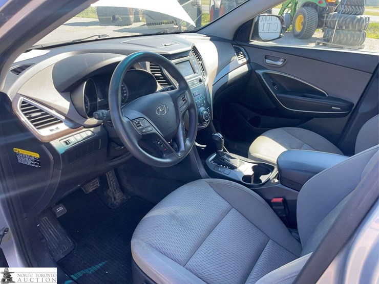 2018-hyundai-santa-fe-image-10