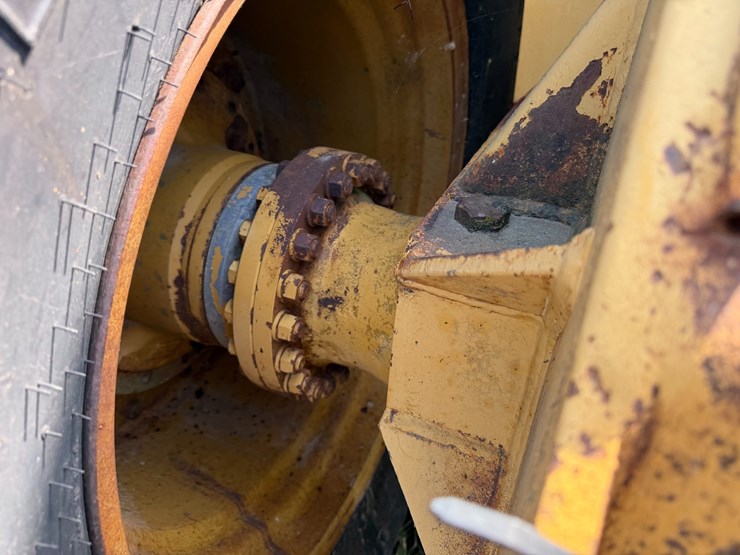 1980-caterpillar-3408-image-13