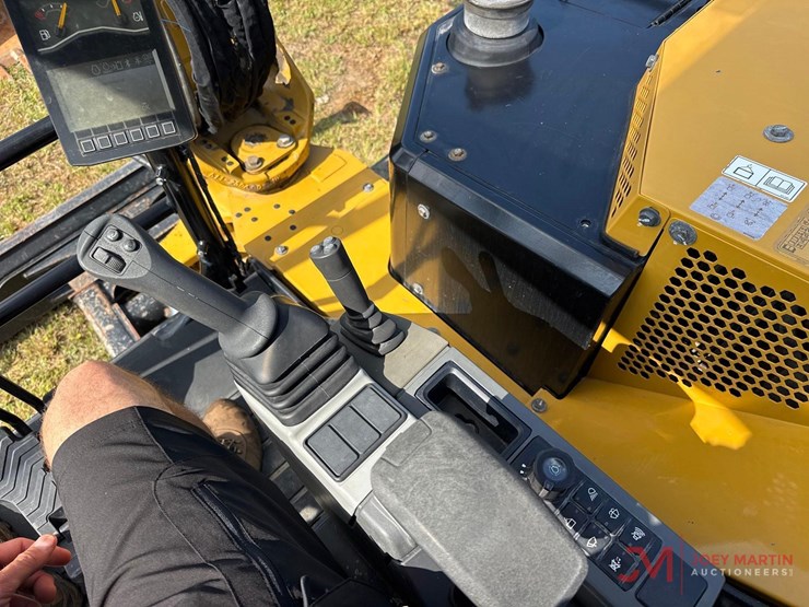 2021-caterpillar-306-cr-image-24