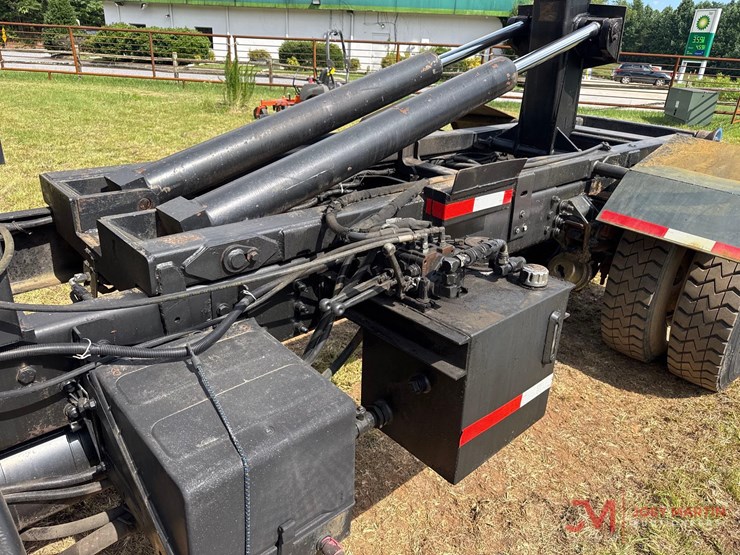 2001-caterpillar-3126-image-9