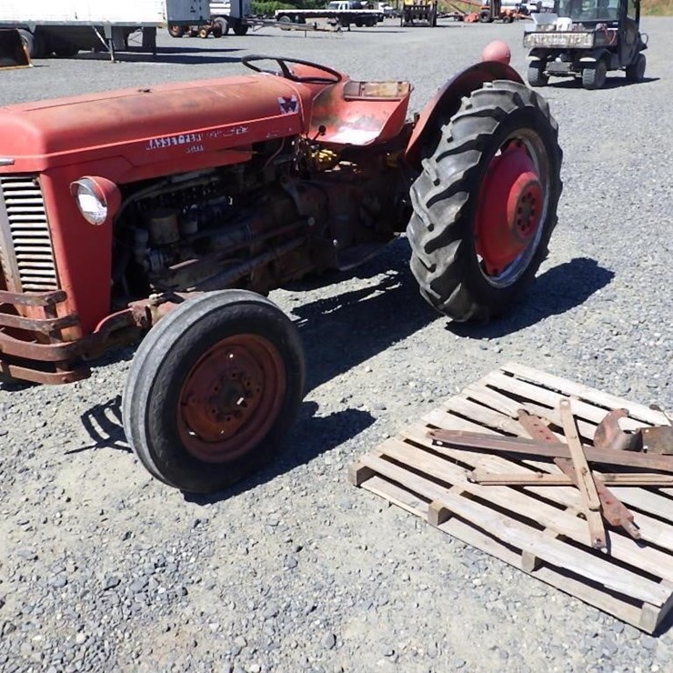 Massey-Ferguson MF35 Tractor